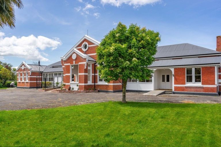 Photo of property in 193 East Street, Greytown, 5712