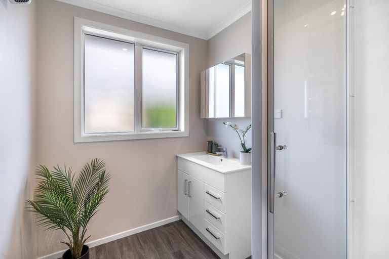 Photo of property in 1 Crombie Street, Gore, 9710