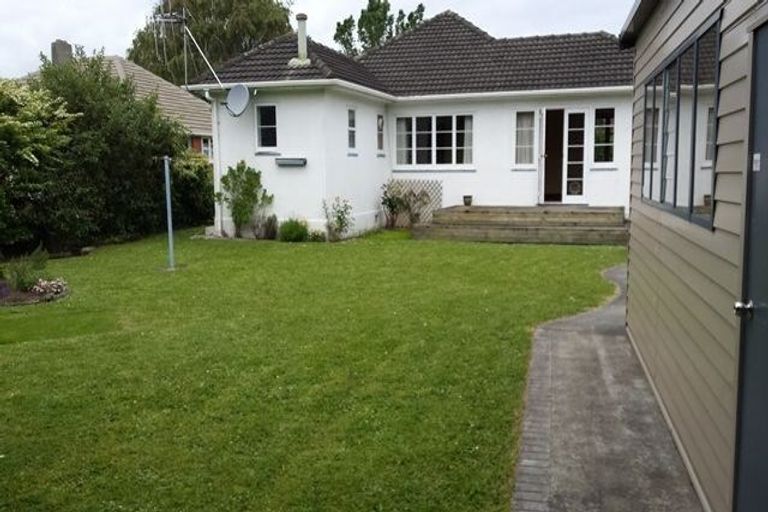 Photo of property in 91 Savage Crescent, West End, Palmerston North, 4412