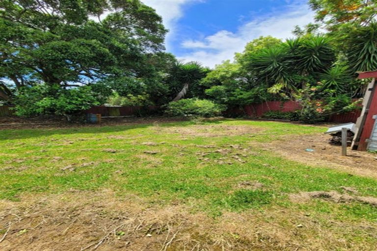 Photo of property in 31 Driver Road, Mangere East, Auckland, 2024