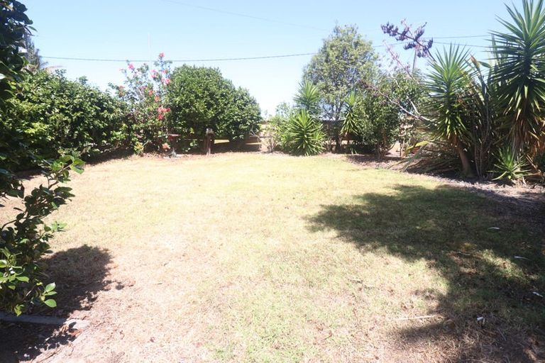 Photo of property in 35a Wade River Road, Stanmore Bay, Whangaparaoa, 0932