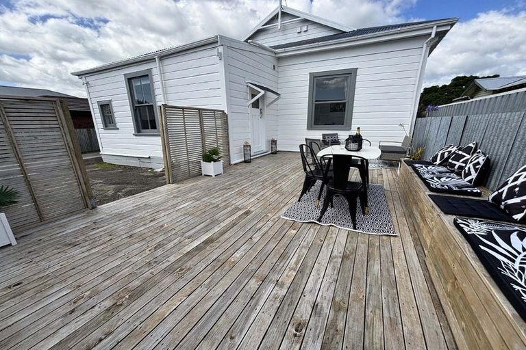 Photo of property in 10a Hereford Street, West End, Palmerston North, 4410