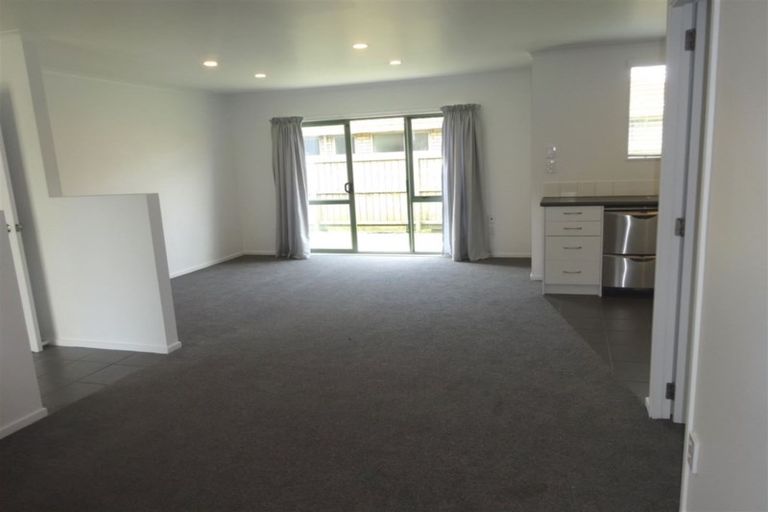 Photo of property in 44 Kayes Road, Pukekohe, 2120