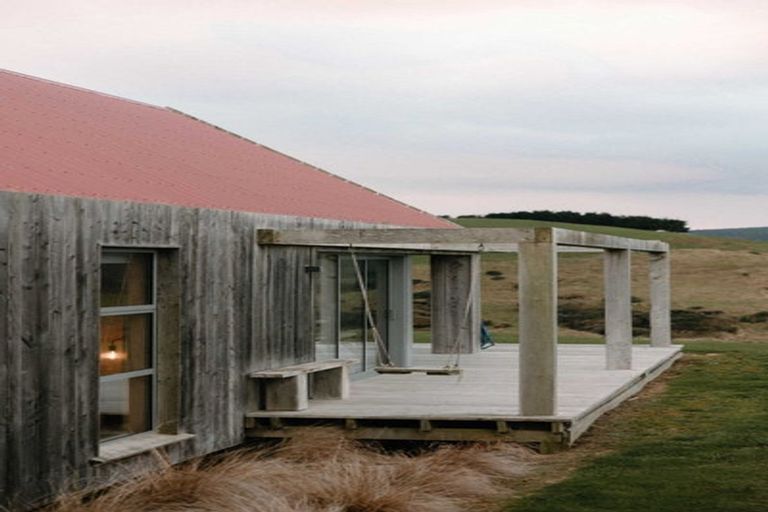 Photo of property in 120 Mair Road, Curio Bay, Tokanui, 9884