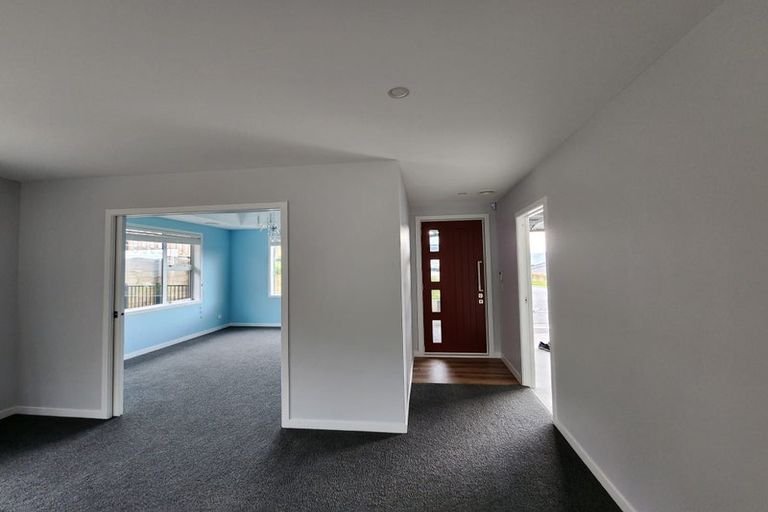 Photo of property in 12 Topsail Way, Whitby, Porirua, 5024