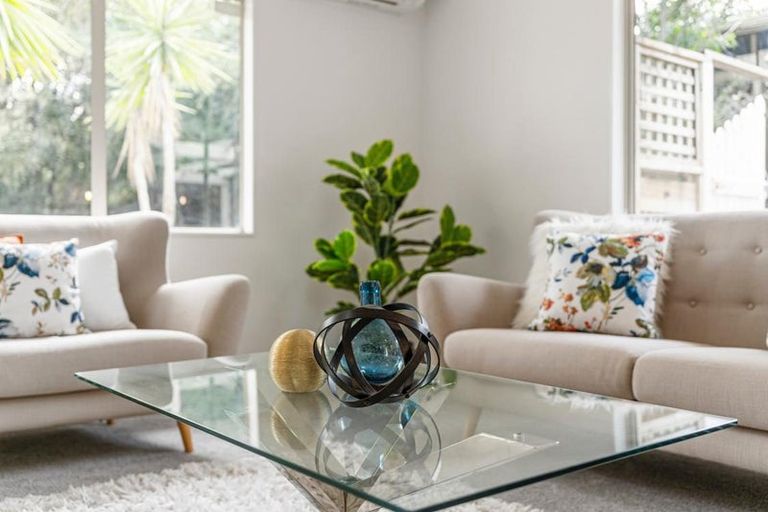 Photo of property in 31 Makora Road, Massey, Auckland, 0614