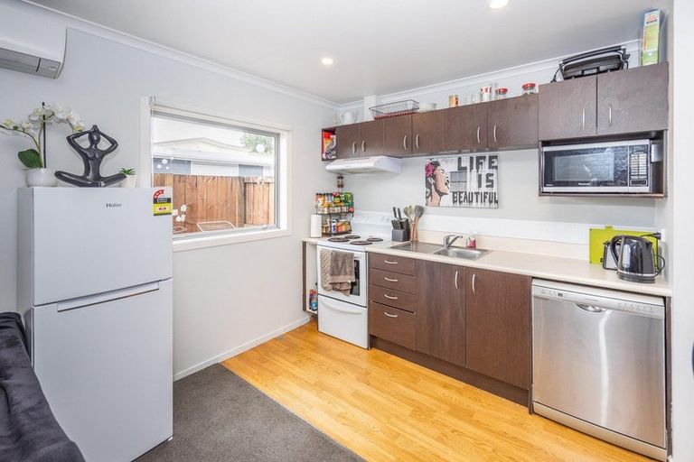 Photo of property in 15k Korimako Street, Frankton, Hamilton, 3204