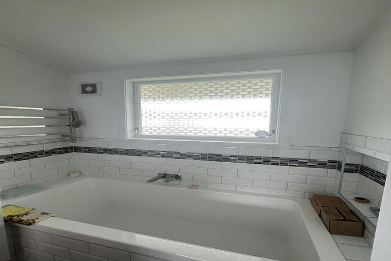 Photo of property in 12 Claremont Avenue, Chartwell, Hamilton, 3210