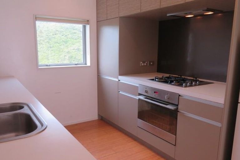 Photo of property in 29 Saddleback Grove, Karori, Wellington, 6012