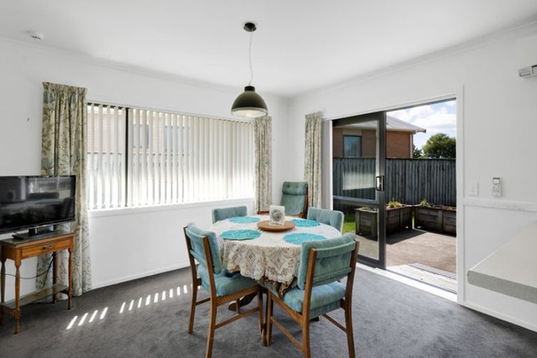 Photo of property in 6 Elizabeth Grove, Stratford, 4332