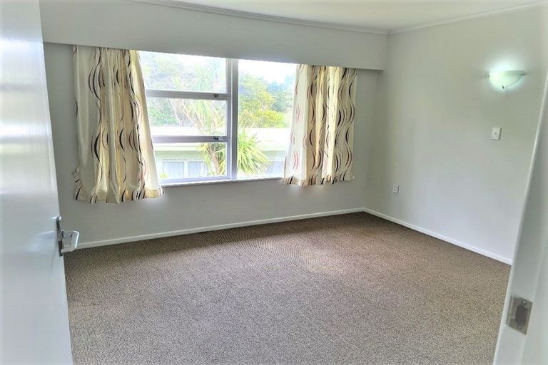 Photo of property in 6 Nicholson Place, Hillcrest, Auckland, 0627
