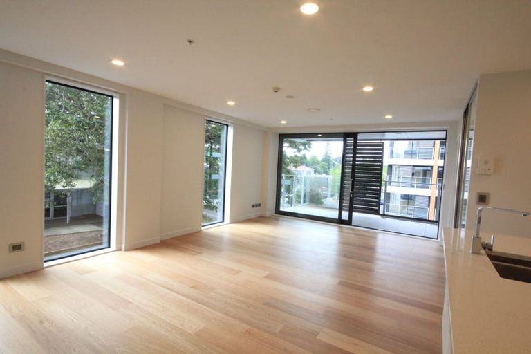 Photo of property in 10 Lion Place, Papamoa, 3118