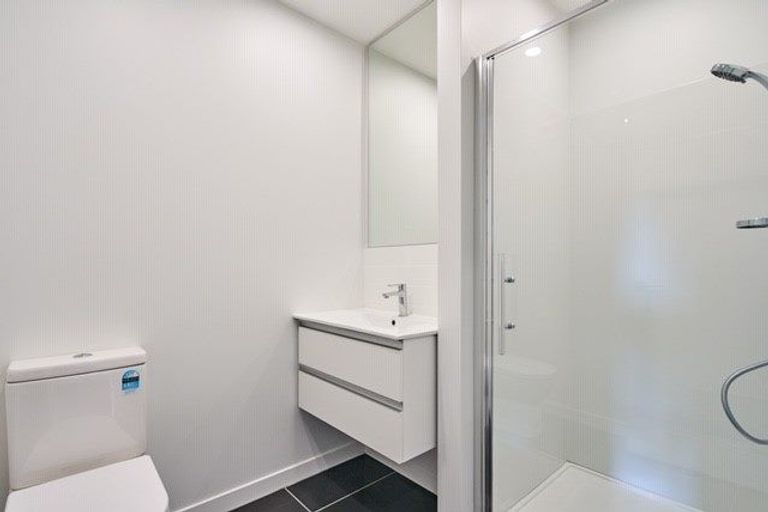 Photo of property in 33 Fraser Avenue, Johnsonville, Wellington, 6037