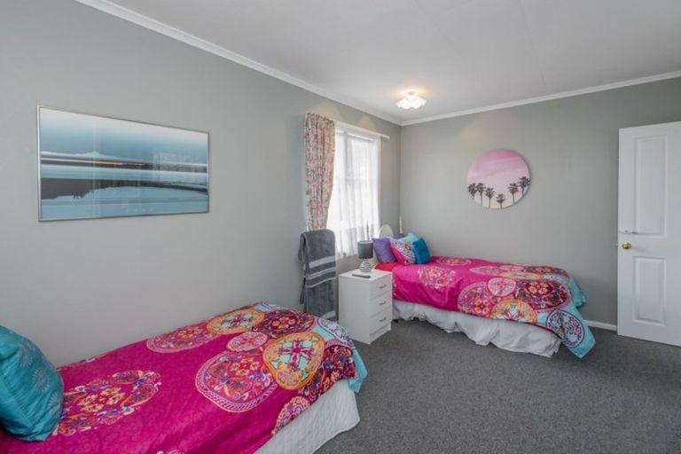 Photo of property in 55 Tiro Tiro Road, Levin, 5510
