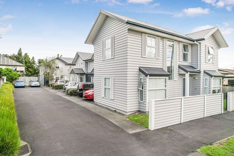 Photo of property in 79u7 Carrington Avenue, Silverdale, Hamilton, 3216