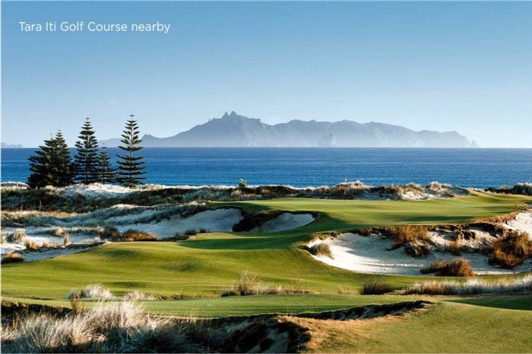 Photo of property in 238 Te Arai Point Road, Te Arai, Wellsford, 0975