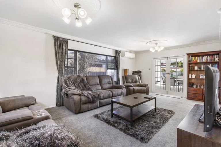 Photo of property in 168 Sandwich Road, St Andrews, Hamilton, 3200