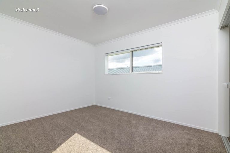 Photo of property in 10 Torea Tai Road, Hobsonville, Auckland, 0616