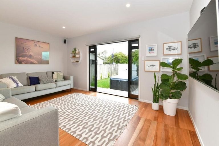 Photo of property in 49 Roseberry Avenue, Birkenhead, Auckland, 0626