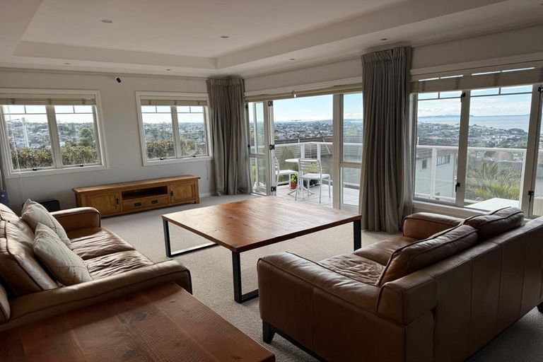 Photo of property in 235b East Coast Road, Mairangi Bay, Auckland, 0630