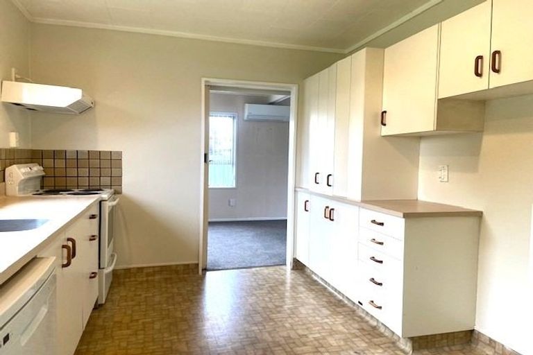Photo of property in 4 Myers Place, Tamatea, Napier, 4112