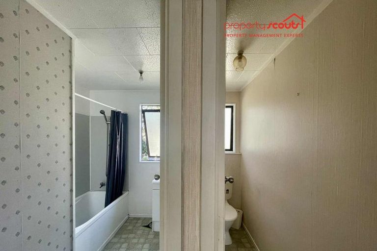 Photo of property in 32 Rangitake Drive, Spotswood, New Plymouth, 4310