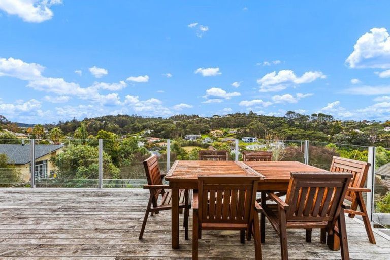 Photo of property in 26 Hawaiian Parade, Arkles Bay, Whangaparaoa, 0932