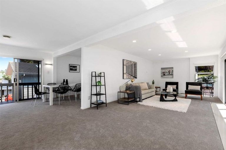 Photo of property in 5 Freya Place, Torbay, Auckland, 0630