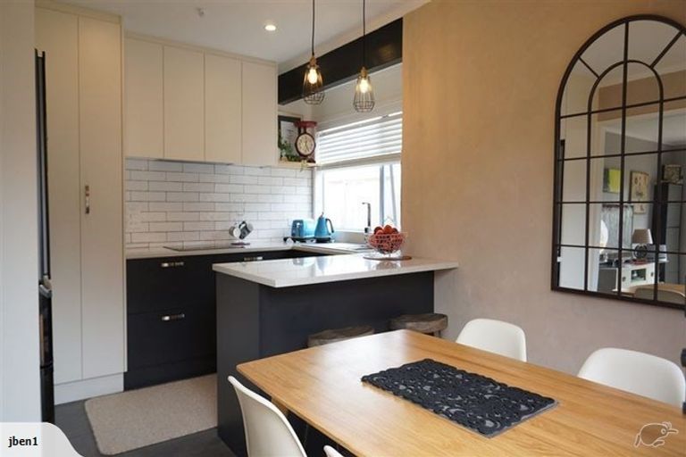 Photo of property in 2/21 Harper Street, Papakura, 2110