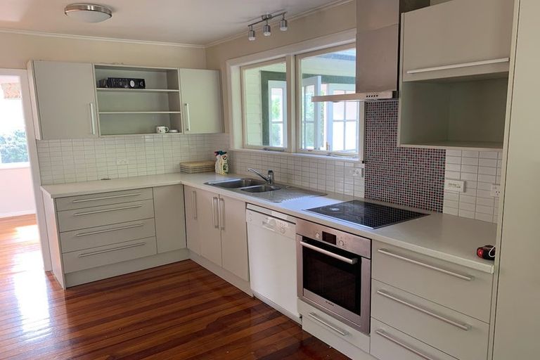 Photo of property in 152 Helston Road, Paparangi, Wellington, 6037