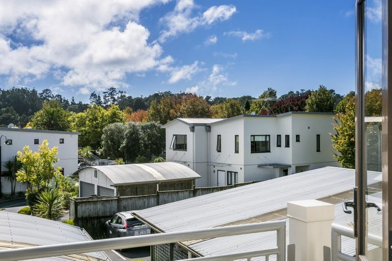 Photo of property in The Grange, 8/92 Bush Road, Albany, Auckland, 0632