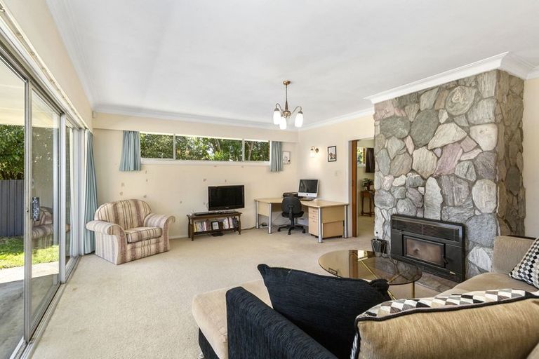Photo of property in 30 Moeraki Road, Maoribank, Upper Hutt, 5018
