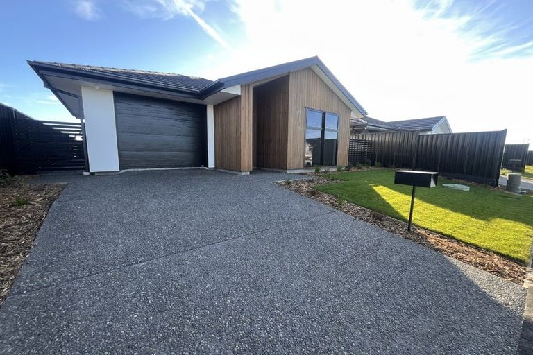 Photo of property in 15 Lintott Street, Kaiapoi, 7630