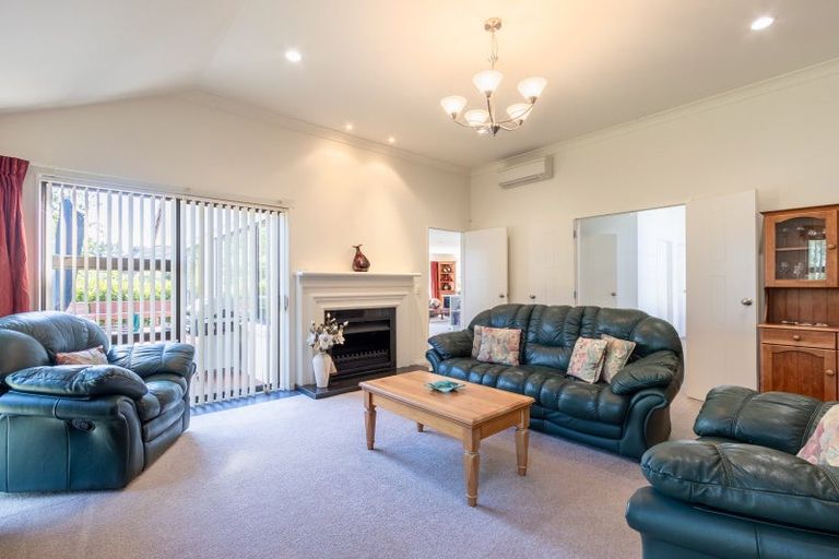 Photo of property in 177 Mazengarb Road, Paraparaumu, 5032