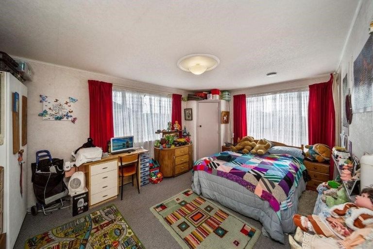 Photo of property in 45 Reid Avenue, Hawera, 4610