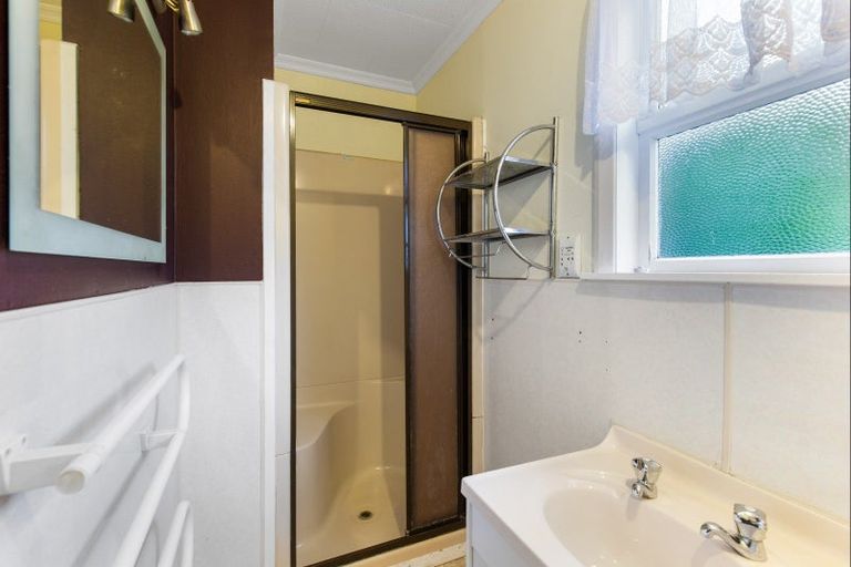 Photo of property in 2 Argyle Avenue, Levin, 5510