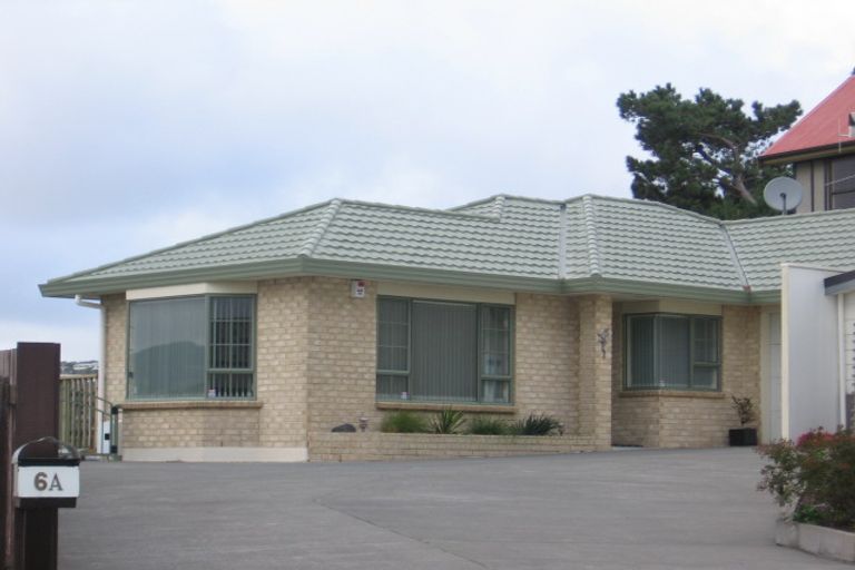 Photo of property in 6a Trilids Lane, Churton Park, Wellington, 6037