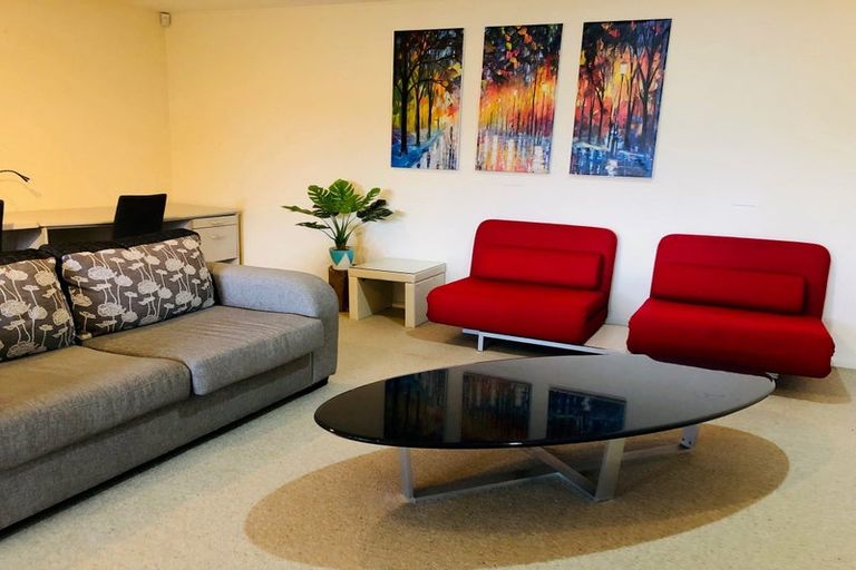 Photo of property in 118 Onetaunga Road, Chatswood, Auckland, 0626