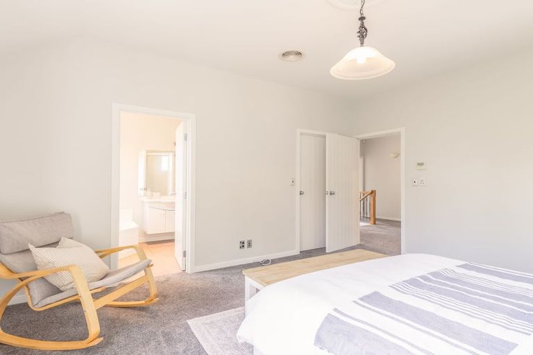 Photo of property in 16 Basil Place, Mount Pleasant, Christchurch, 8081