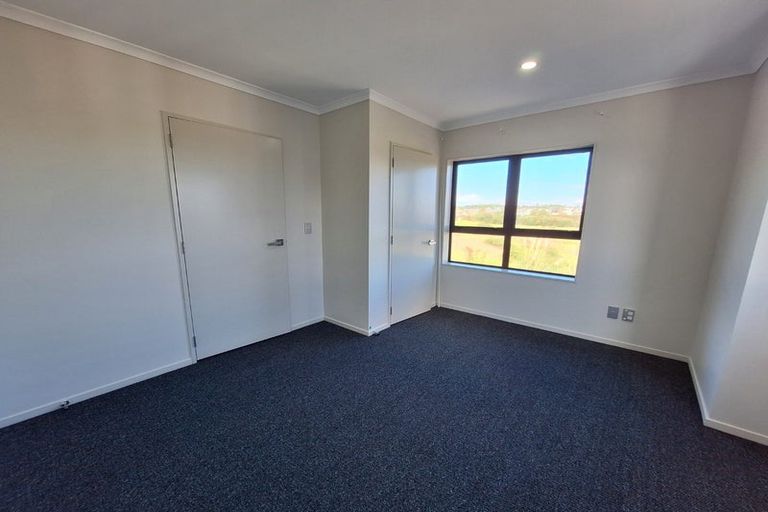 Photo of property in 1/5 Wallson Crescent, Wiri, Auckland, 2104
