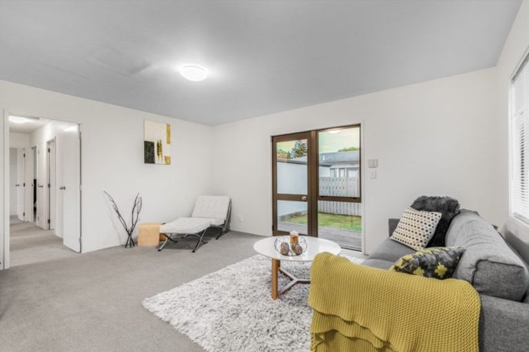 Photo of property in 2/56 Jellicoe Road, Manurewa, Auckland, 2102