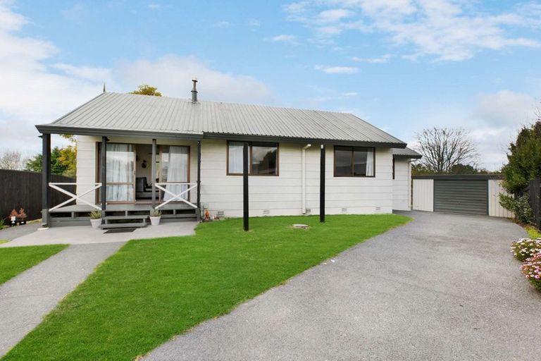 Photo of property in 18 Nettlingham Place, Te Puke, 3119