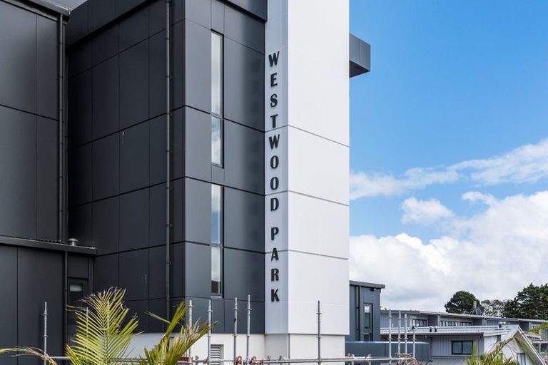 Photo of property in 4d/30 Westward Ho, Glen Eden, Auckland, 0602