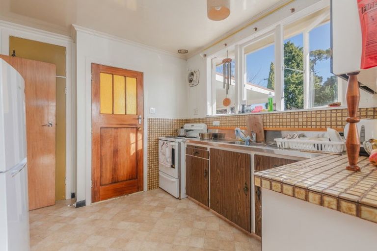 Photo of property in 6 Maunder Street, Marton, 4710