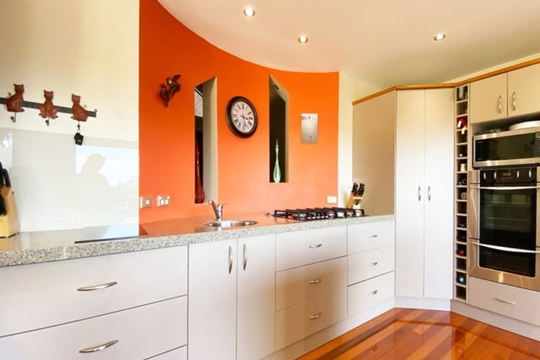 Photo of property in 34 Hayley Lane, East Tamaki Heights, Auckland, 2016