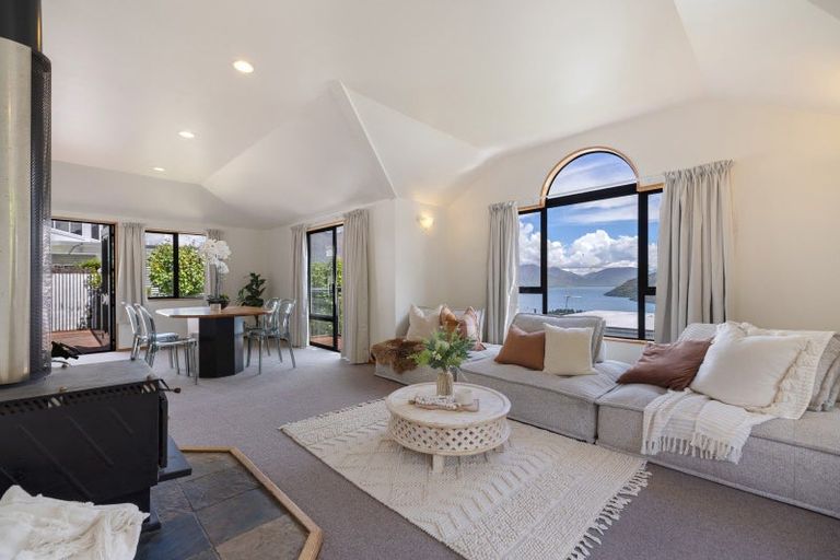 Photo of property in 12b Windsor Place, Queenstown, 9300