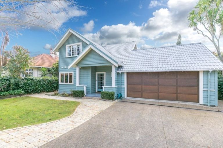 Photo of property in 39 Myrtle Street, Hamilton East, Hamilton, 3216