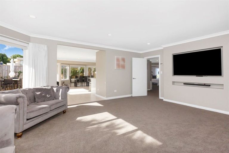 Photo of property in 49 Golf Road, Paraparaumu Beach, Paraparaumu, 5032