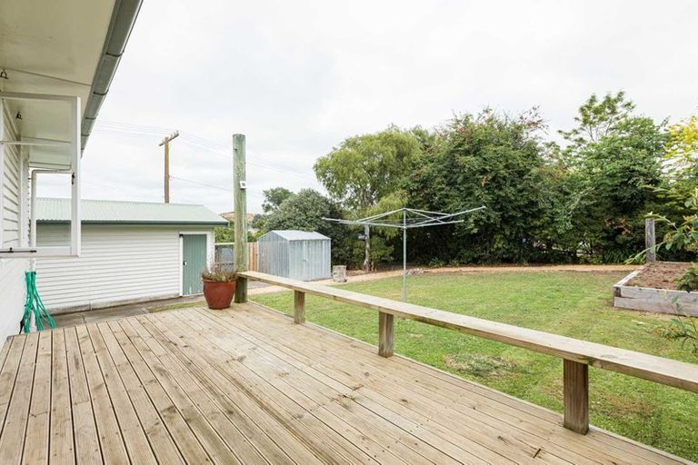 Photo of property in 1 Mcgreevy Street, Waipawa, 4210