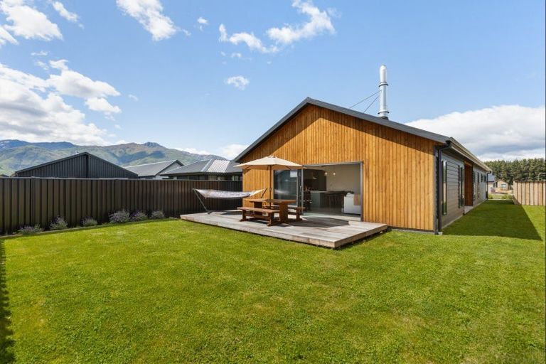 Photo of property in 38 Longview Drive, Lake Hawea, 9382
